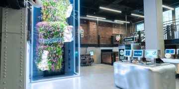 I saw the tech shop of the future – and maybe retail isn’t dead