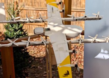 I saw a drone deliver pies in Atlanta, and it was an uncannily brilliant experience