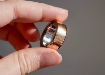 Oura Ring 3 vs. Oura Ring 4: I’ve tested both smart rings, and here’s the one to buy in 2026