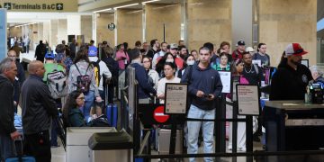 TSA to charge non-compliant travelers starting Feb. 1