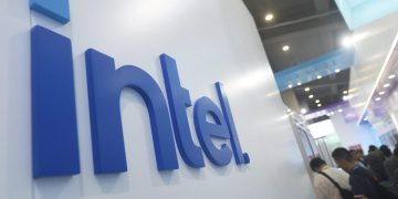 Stocks making the biggest moves midday: BLDR, VST, INTC, LMT