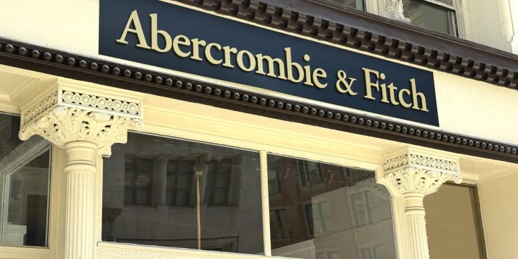 Stocks making the biggest moves midday: C, ANF, VST, DUOL