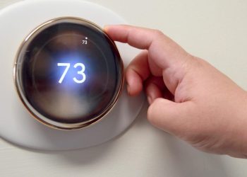 Setting your thermostat to this temperature could save you money (and keep you cozy)