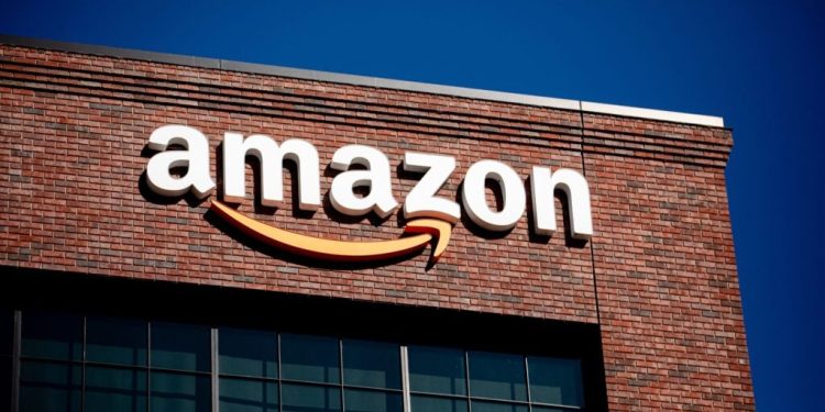 Amazon Reveals Layoff Plans By Mistake In Email To AWS Employees: Report – Amazon.com (NASDAQ:AMZN)
