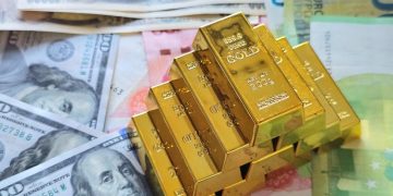 Gold Technical Analysis Today: Bearish Breakdown Signals Further Downside Risk