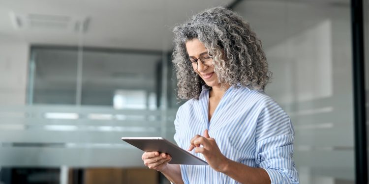 3 Easy Ways to Invest Without the Stock Market