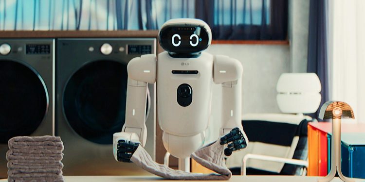 LG says its CLOiD home robot will be folding laundry and making breakfast at CES