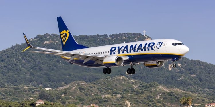 Elon Musk Calls Ryanair CEO ‘An Utter Idiot,’ Floats Buying the Company – Ryanair Hldgs (NASDAQ:RYAAY)