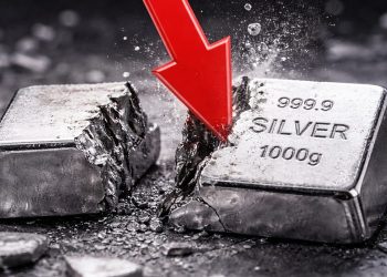 Why Silver Price Crashed 33% Today? Fed Chair, Reuters Panic And Algo Selloff