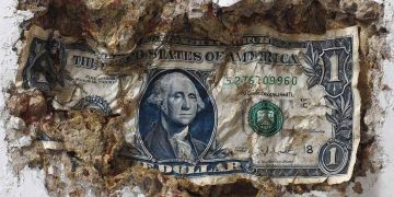 US dollar falls further as gold nears $5000