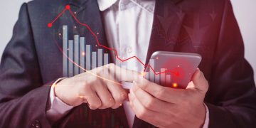 11 Communication Services Stocks Moving In Friday’s Pre-Market Session – AST SpaceMobile (NASDAQ:ASTS), iOThree (NASDAQ:IOTR)