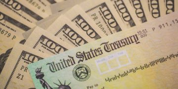 Trump’s $2,000 tariff dividend checks are less likely, experts say