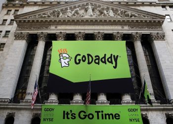 FSLR, GDDY, LOW, WDAY, CAVA