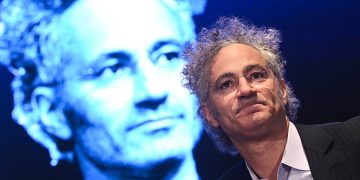 Stocks making the biggest moves after hours: PLTR, NXPI, DVA