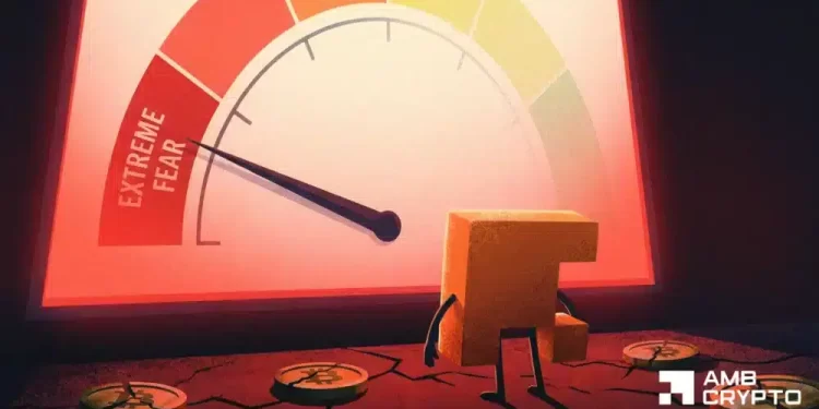 Crypto fear & greed index hits ‘extreme fear’ – Is a market bottom forming?