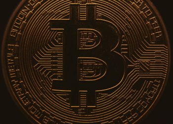 Bitcoin Tightens Grip On Crypto Market Amid 50% Altcoin Slump