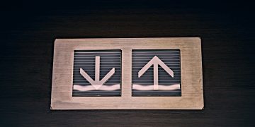 Bitcoin Could See New Drop To $60,000 Despite Bounce