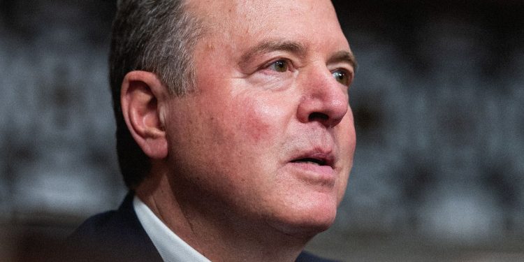 Senators Urge Top Regulator to Stay Out of Prediction Market Lawsuits