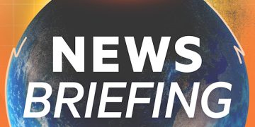 Pressure mounts on Starmer even as top aide resigns