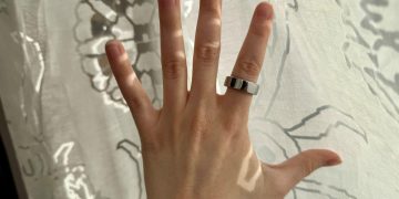 This subscription-free smart ring is an Oura alternative I still recommend in 2026