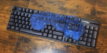 This $5 cleaning gel did wonders for my keyboard – and 4 other PC cleaning tips