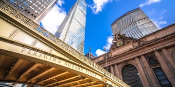 Why Pershing Square Holdings Trades At A Deep Discount To NAV