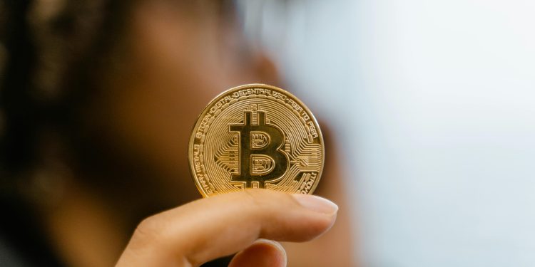 Bitcoin Remains Under Pressure — On-Chain Data Reveals Why