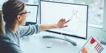 Bitcoin or a Broad-Market ETF? The Answer Couldn’t Be Clearer for Long-Term Investors​