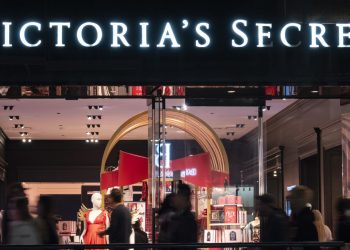 VSCO, UAL, AVGO, TTD, OKTA