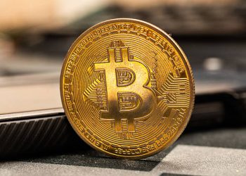 No Rebound For Bitcoin Yet — Short-Term BTC Holders Continue Holding At A Loss
