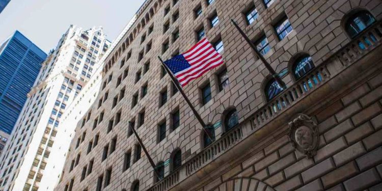 Morgan Stanley sees Fed cuts starting June, warns oil at $125–$150 raises recession risk