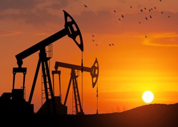 Baker Hughes total rig count falls to 543 from 552 last week