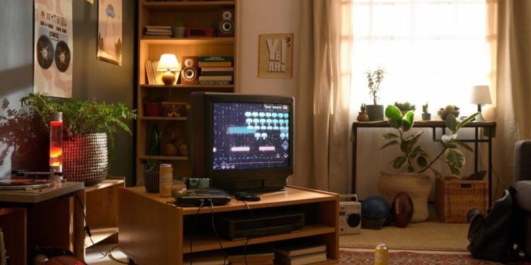 Palmer Luckey Turned His Side Hustle That Began Life As A Teen-Run Online Forum Into A $1 Billion Valuation Opportunity: Here's How He Did It