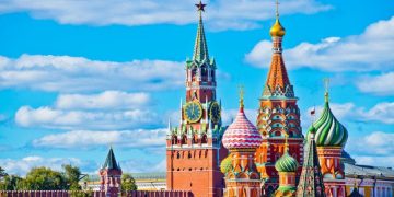 Russia Postpones Telegram and YouTube Ad Ban, Easing Pressure on Online Marketing