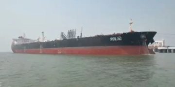 NASDAQ index down -2% and S&P index down -1.5%