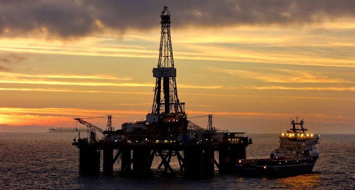 Eight former UK energy ministers call for U-turn on oil and gas