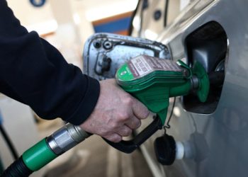 Rachel Reeves warns companies against ‘price gouging’ as Iran crisis pushes up UK energy costs