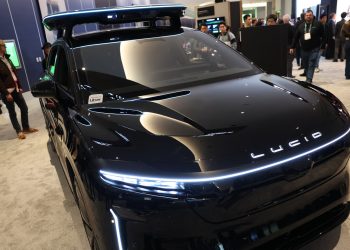 Stocks making the biggest moves midday: LCID, APP, WDC, IVZ