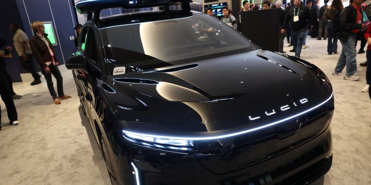 Stocks making the biggest moves midday: LCID, APP, WDC, IVZ