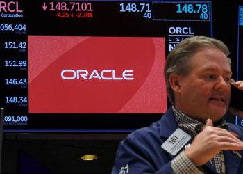 Stocks making the biggest moves midday: ORCL, CAG, CRM, GS