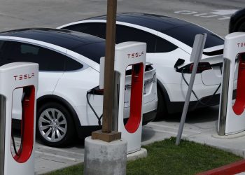 Stocks making the biggest moves midday: TSLA, NEXT, GM, DAL