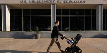 Student loan borrowers struggle to access debt forgiveness, repayment