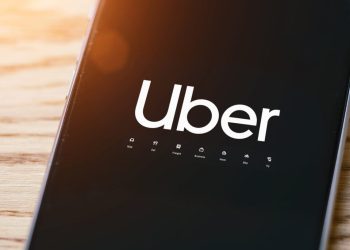 Weekend Round-Up: Tesla’s Legal Woes, Ford’s Rejig, Uber’s Robotaxi Bet, Lucid’s New CEO And CarMax’s Q4