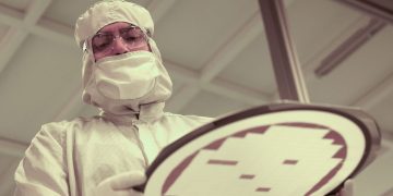 The Ridiculously Nerdy Intel Bet That Could Rake in Billions