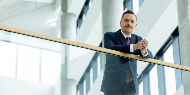 XTB Deepens UAE Push, Upgrades Licence to Become a Full Broker