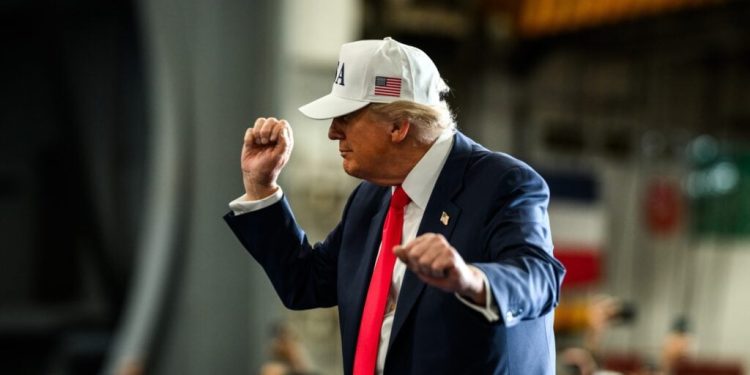 Trump Approval Underwater As Stock Market Gains Fail To Sway Voters – Invesco QQQ Trust, Series 1 (NASDAQ