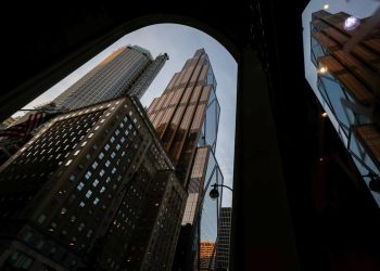 JPMorgan issues blunt warning as investors move to safety